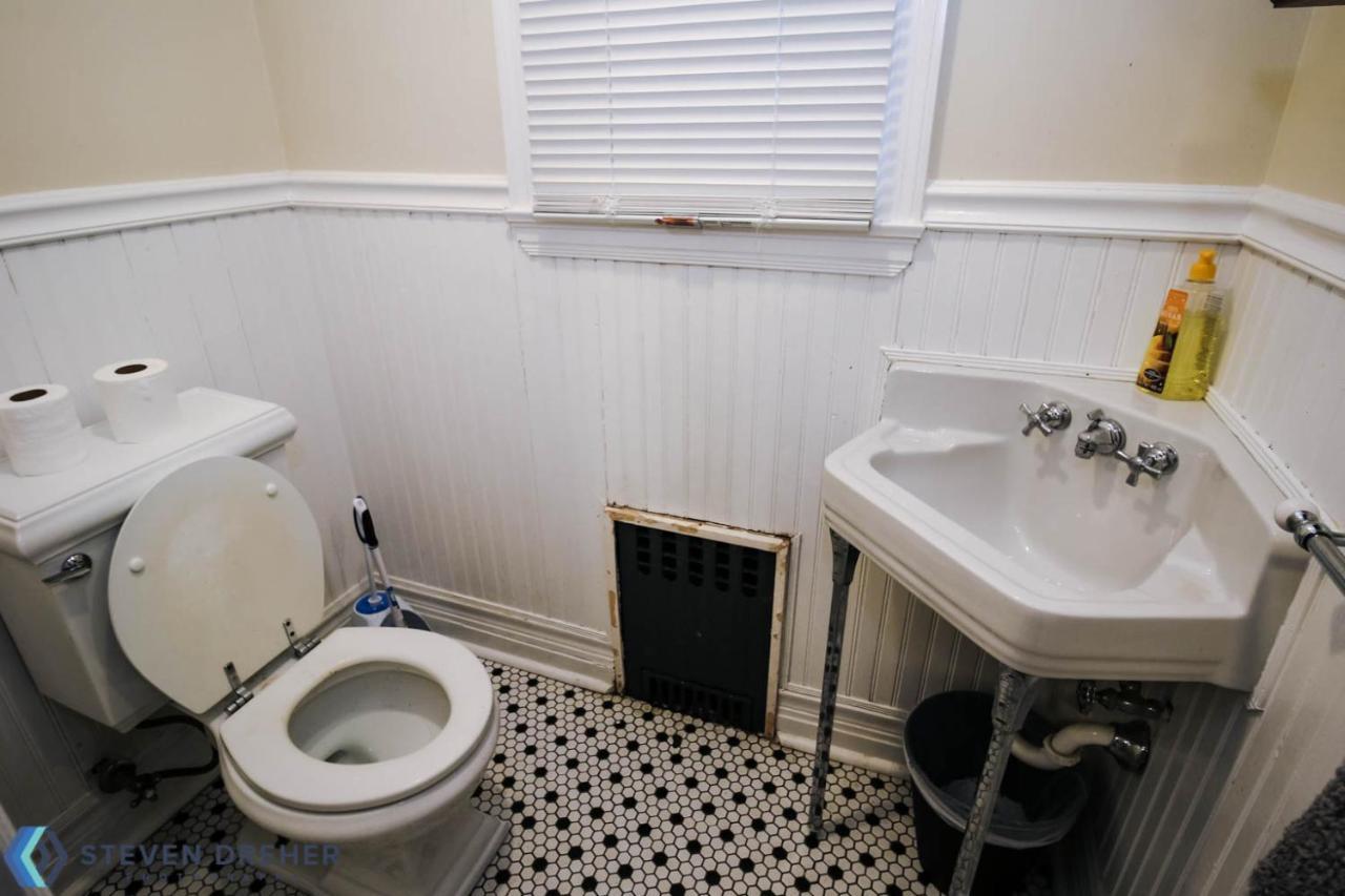 Town Plot Waterbury Apartment Екстериор снимка