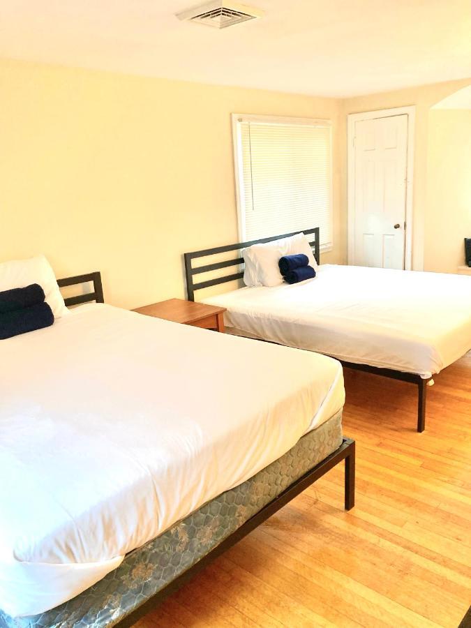 Town Plot Waterbury Apartment Екстериор снимка